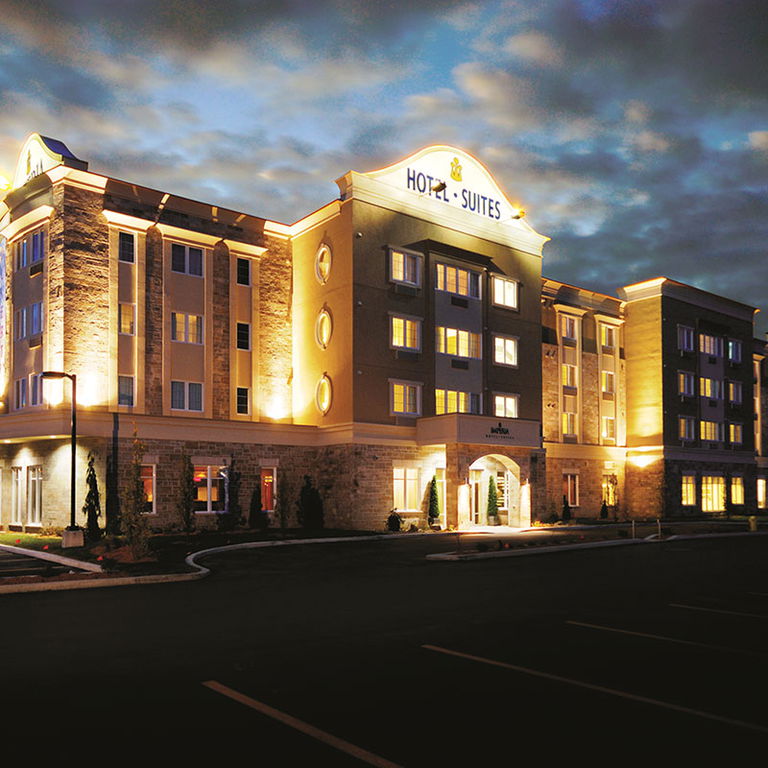 IMPÉRIA HÔTEL ET SUITES