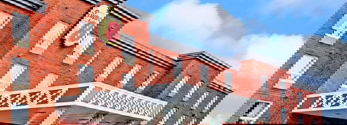 HÔTEL SUPER 8 SAINT-JÉRÔME