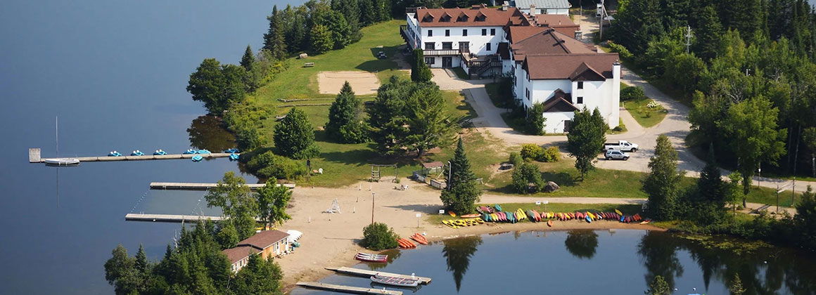 BASE DE PLEIN AIR LE P’TIT BONHEUR DE SABLON