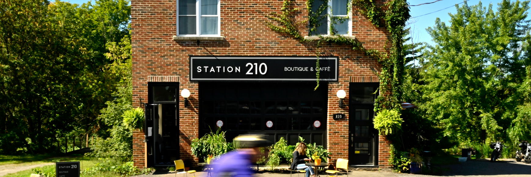 STATION 210 BOUTIQUE CAFÉ