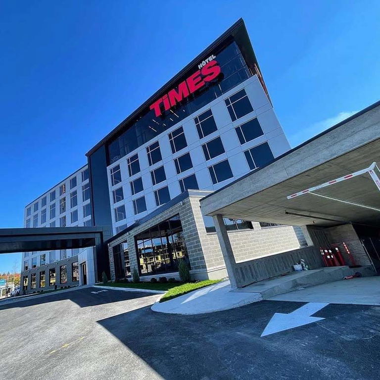 GRAND HÔTEL TIMES BLAINVILLE-MIRABEL