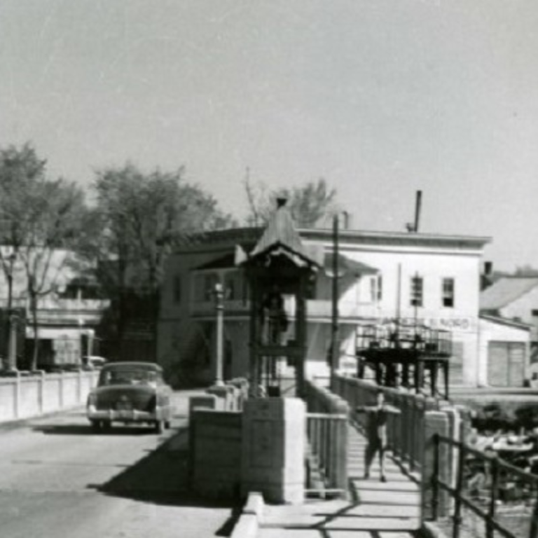 CIRCUIT HISTORIQUE DU CENTRE-VILLE DE MONT-LAURIER