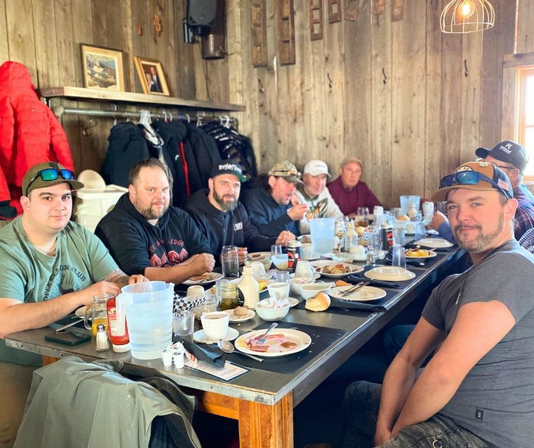 LA CABANE ARTHUR RAYMOND