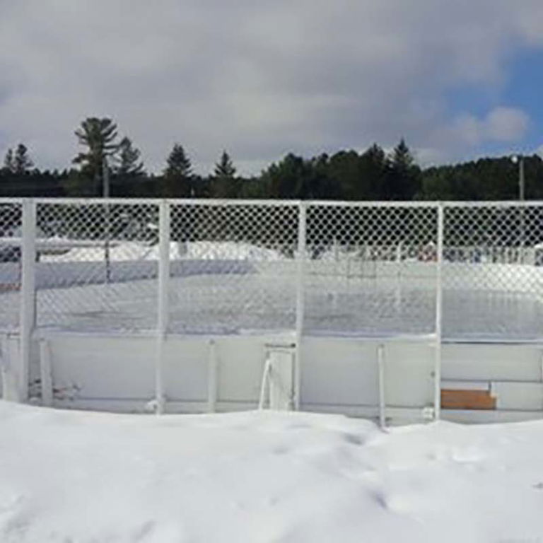 PLACE GRÉGOIRE-CHARBONNEAU – PATINOIRE