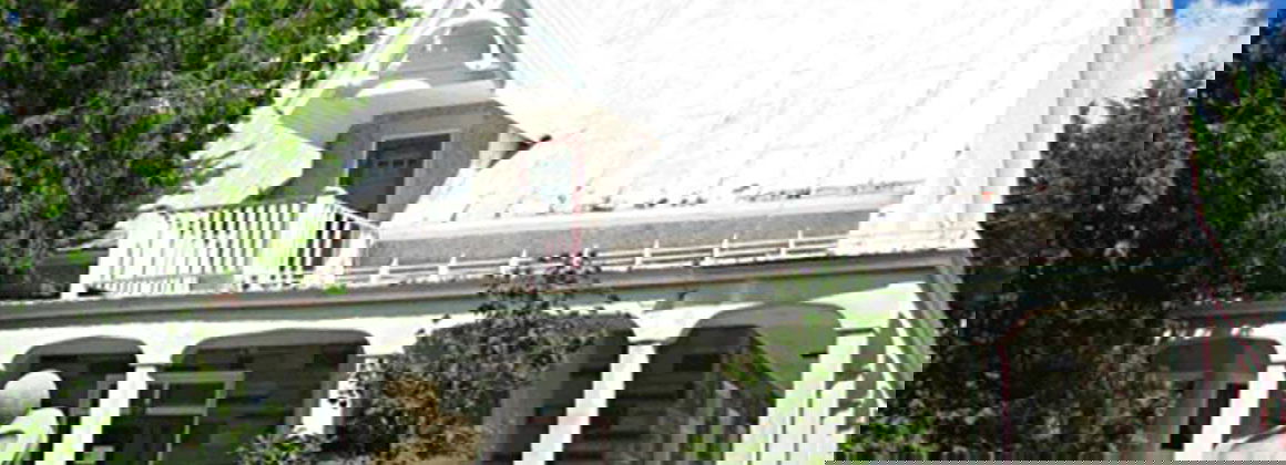 ANCIEN PRESBYTÈRE ABRITANT LA MAISON DES ARTS SAINT-FAUSTIN