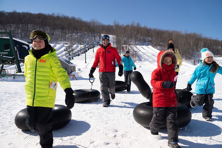 Glissades sur tubes du Sommet Saint-Sauveur- versant Avila